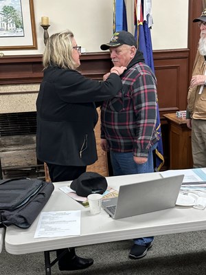 Ceremony for CA VVA Chapter 400 Vietnam veterans by members of the CA Chief Solano Chapter NSDAR.